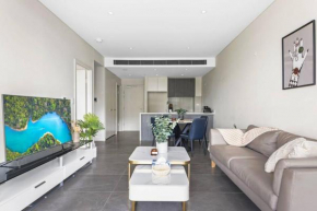 Resort Style Living One bedroom Apt Olympic Park, Sydney